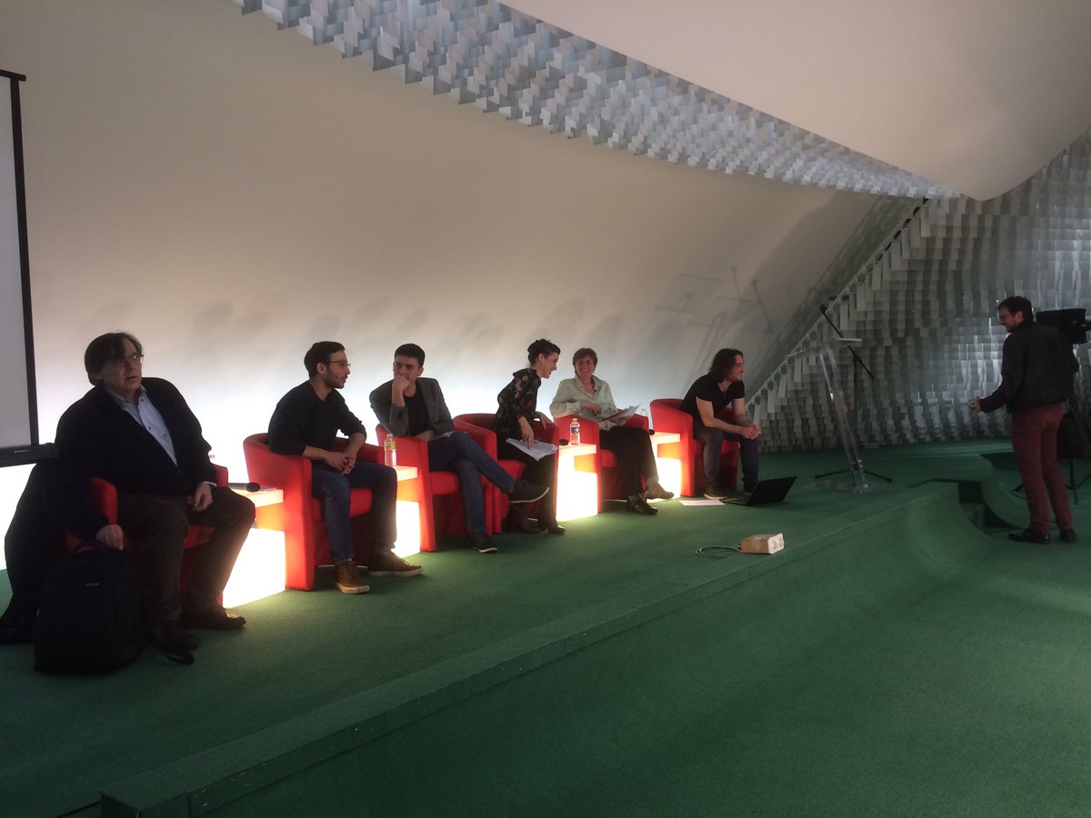 coopcycle's tweet photo. C'est parti pour le débat "Le coopérativisme de plateforme : une alternative aux plateformes propriétaires" aux États Généraux de la Révolution Numérique, avec C. Vercellone, A. Hay, B. Carballa, L. Aufrère, S. Mayer. 
Et notre camarade K. Poperl 😘 https://t.co/HWwmDNpJOy