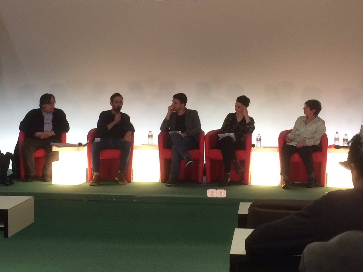coopcycle's tweet photo. C'est parti pour le débat "Le coopérativisme de plateforme : une alternative aux plateformes propriétaires" aux États Généraux de la Révolution Numérique, avec C. Vercellone, A. Hay, B. Carballa, L. Aufrère, S. Mayer. 
Et notre camarade K. Poperl 😘 https://t.co/HWwmDNpJOy