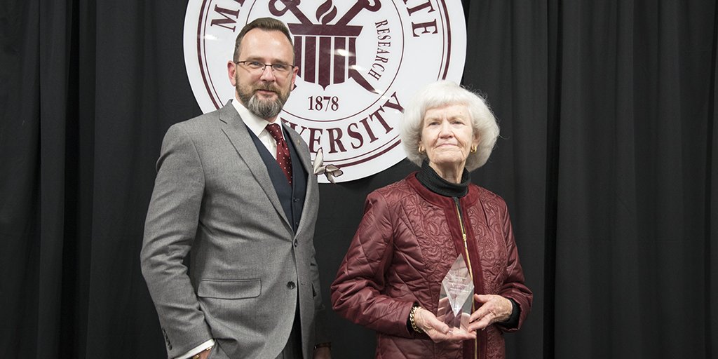 MSU_AG's tweet image. ZonaDale Lyons Taylor is a new Distinguished Fellow for the School of @HumanSciences. Taylor is a long-time educator and supporter of @msstate. She is one of the founding editors of @Southern_Living magazine. #MSUAg is pleased to recognize ZonaDale. She is pictured with @cf617.