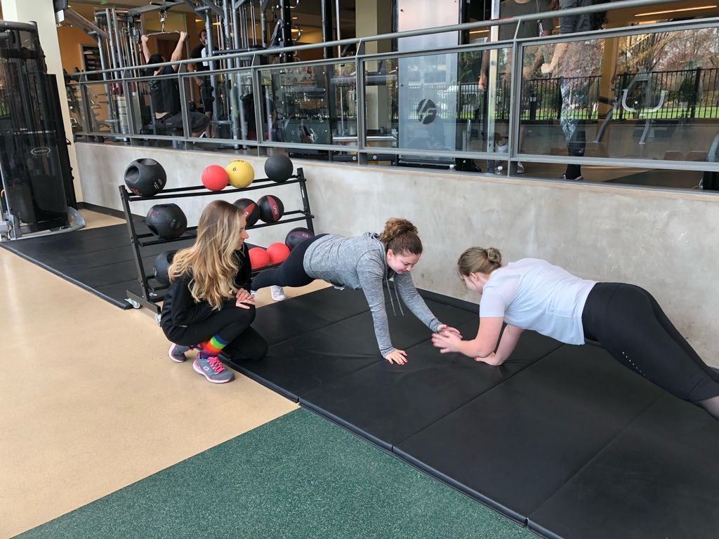 wellsacstate's tweet photo. #WELLTip. You are 2X more likely to achieve your fitness goals if you have a workout buddy. The WELL offers sponsored memberships and buddy training to help! 

https://t.co/KItk8qFztZ https://t.co/c3CXFJVNhy