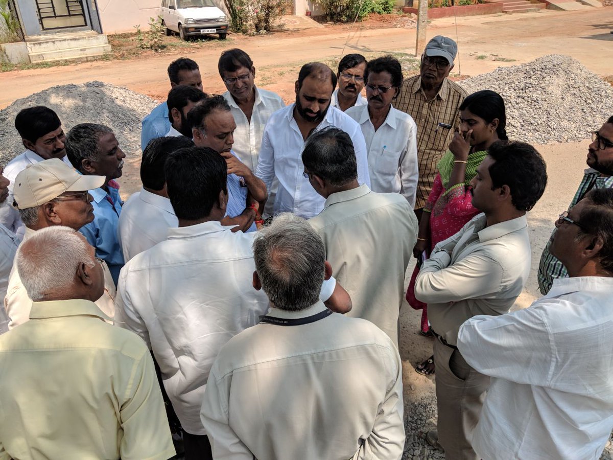 SindhuAdarsh's tweet photo. Discussing the issues with BHEL management authorities prasad garu and MIG residents regarding roads. https://t.co/5qovGYQMHo
