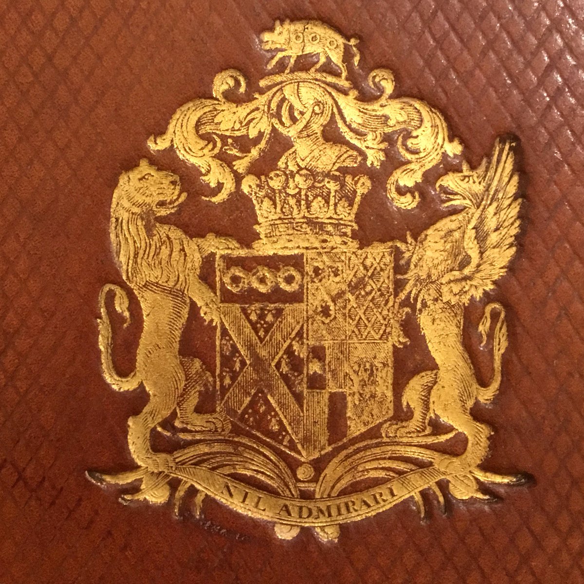 ArchLibND's tweet image. Coat of arms from the cover of Stuart and Revett’s THE ANTIQUITIES OF ATHENS. Happy spring break! #rarebookfriday #springbreak #archlibND #irisharkies