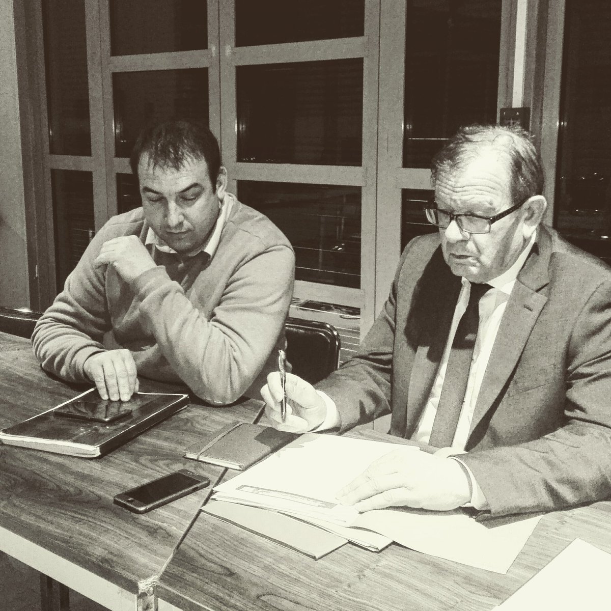 À Soissons, je suis invité au débat public organisé par la Fédération de l'Aisne du PCF où nous discuterons des problématiques liées à l'hôpital public, et surtout, de la souffrance du personnel du Centre Hospitalier, dont nous avons rencontré les représentants syndicaux.