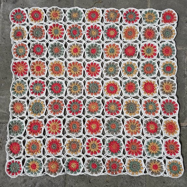 craftyescapism's tweet photo. Day 9 of #HookedOnYarn2018 is granny & timed to perfection I finished this beauty last night 😄 So many ends to weave in but so worth it. It's the Vintage Bauble Blanket in new book Crochet Kaleidoscope by @mobiusgirl Yarn is #queenslandcollection Un… https://t.co/QWqeSlTCsE https://t.co/6V1SdWqAVm
