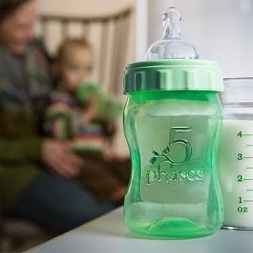 5_Phases's tweet photo. GLASS is the preferred choice when it comes to bottle feeding #healthybaby https://t.co/0vyCHxnht7