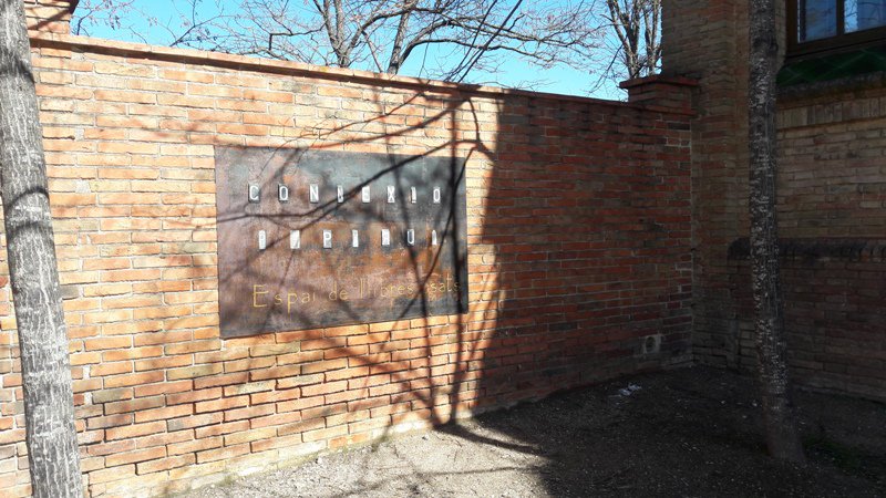 biblioteques_gi's tweet photo. Quina una en portem de cap aquests de @biblioteques_gi ? #projectes2018 #quèfemalesbiblios #bibliotequesportesenllà #extensióbibliotecària #ConnexióPapyrus https://t.co/2wSySLRcus