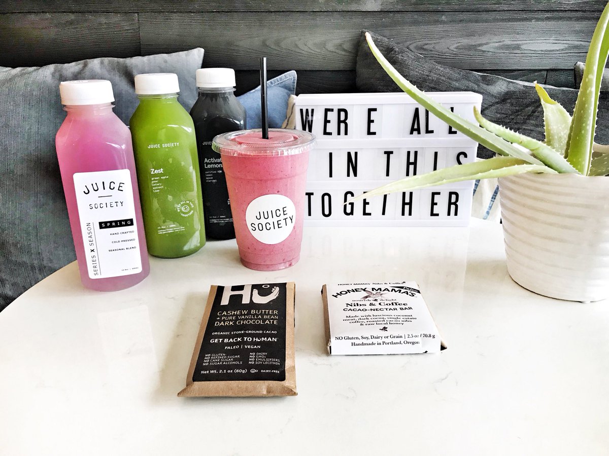 512ATXcom's tweet photo. @sxsw has officially kicked off and @juicesociety has all the essentials you need to power up, make it through....and recover 😉 #juicesociety #sxsw #sxsw2018 #supportlocal #everythinglocal #everythingaustin #512atxcom https://t.co/Zkat2Fpdbv
