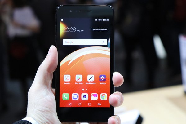 notebookitalia's tweet photo. LG K10, K10+ e LG K8 edizione 2018: foto e video presentazione. Non chiamateli "low-cost" https://t.co/DGAqZ0P6sb #lg #kseries #lgk10 #lgk8 #lgk10plus #android https://t.co/GuV8bBQvNl