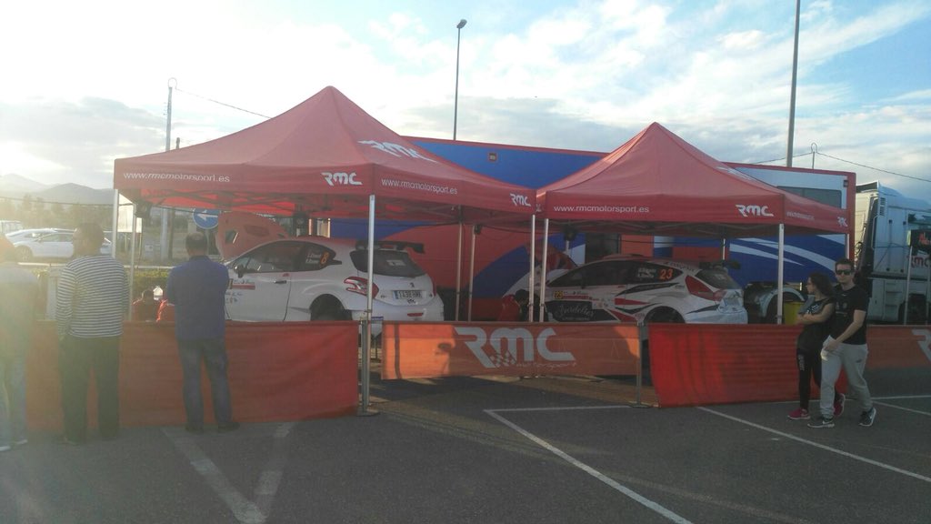 RMCMotorsport's tweet photo. Verificaciones y Shakedown superados.Seguimos en el Service Park d Parque Almanzora poniendo “bonitos” los coches que lucirán sus colores en la ceremonia protocolaria d salida del @RTierrasAltas prevista para las 20:30H en a Plaza Calderón.@Rallyesdetierra @RFEdeA @RMCMotorsport https://t.co/GYFCq4vfn4