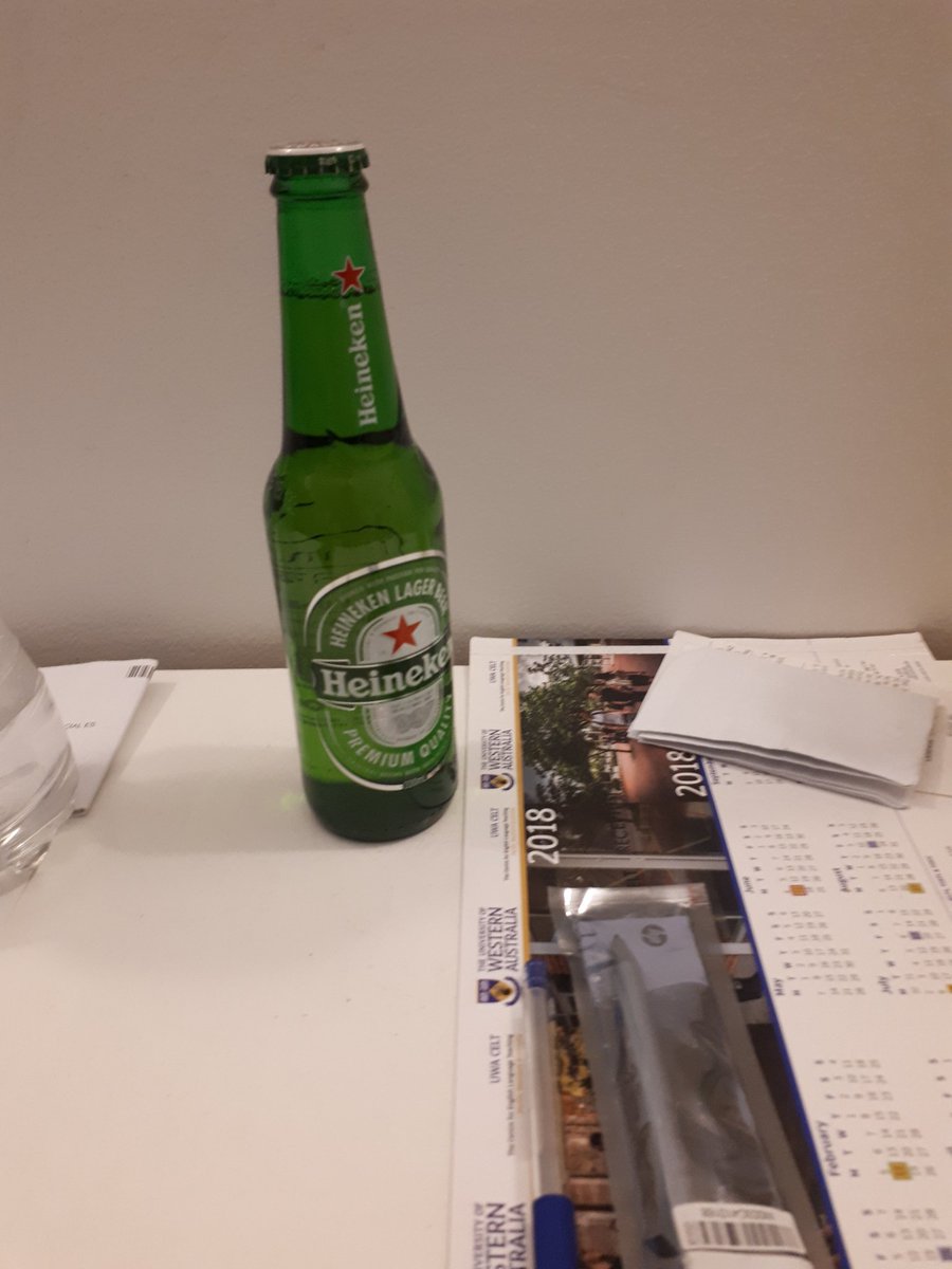 RGDidiier's tweet photo. My reward when people on my way to home ask for help #Heineken #Mexicanvalues ๐๐ฎ๐โ๐ฒ๐ฝ #UWA #Studying #Myfridaynight #Australiasafe https://t.co/JOnWojKf0A
