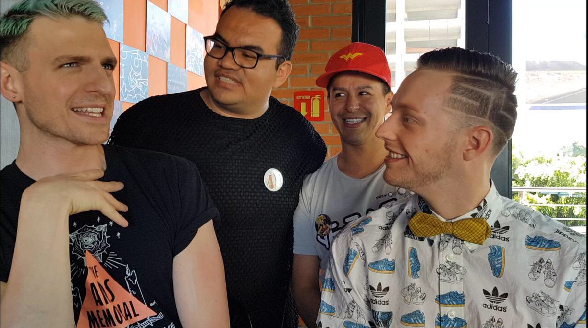 RosaDistrito's tweet photo. Conversamos con @bigandmilky @BDvich y @LaganjaEstranja, pronto les estaremos compitiendo el video y la entrevista en nuestro blog: https://t.co/zDG4t8VSCi. Gracias amigos de @Talent_MX .

Hoy estas estrellas junto a @AdoreDelano se presentan en C3 Stage con #IconicQueensShow https://t.co/seUYW80bh5