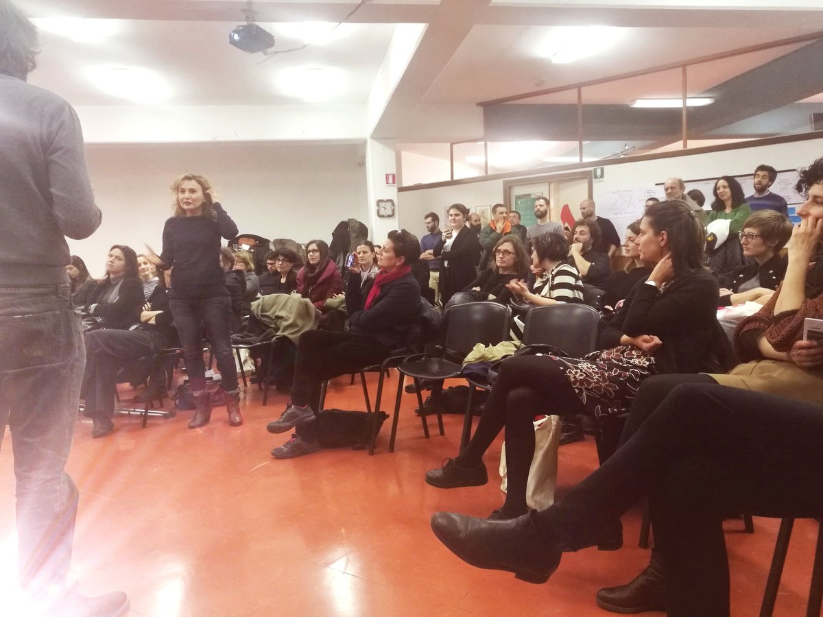Kallipolis1's tweet photo. Talking about the outputs of the afternoon session of #culturalhackathon. https://t.co/AVGAMy5i4r