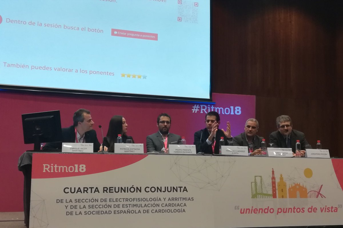 secardiologia's tweet photo. Resolvemos muchas dudas en el debate de la sesión conjunta de medicina y enfermería. #Ritmo18 https://t.co/jGWF1pMdWT