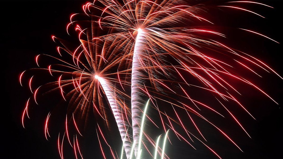 Make your #wedding one to remember with a magical #fireworks display. bit.ly/2o5UxtF