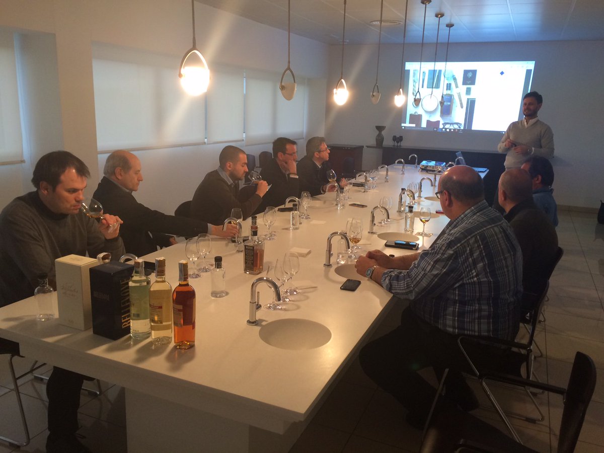 Vins i Licors Grau tweet media