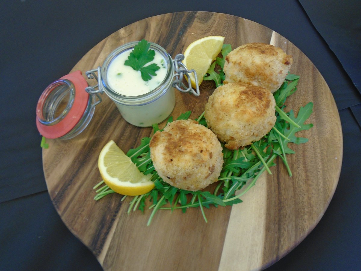 RMSFood's tweet photo. Year 11 cooked for their practical exam today and made fantastic dishes. #RMS https://t.co/Pb0EYNsCMQ
