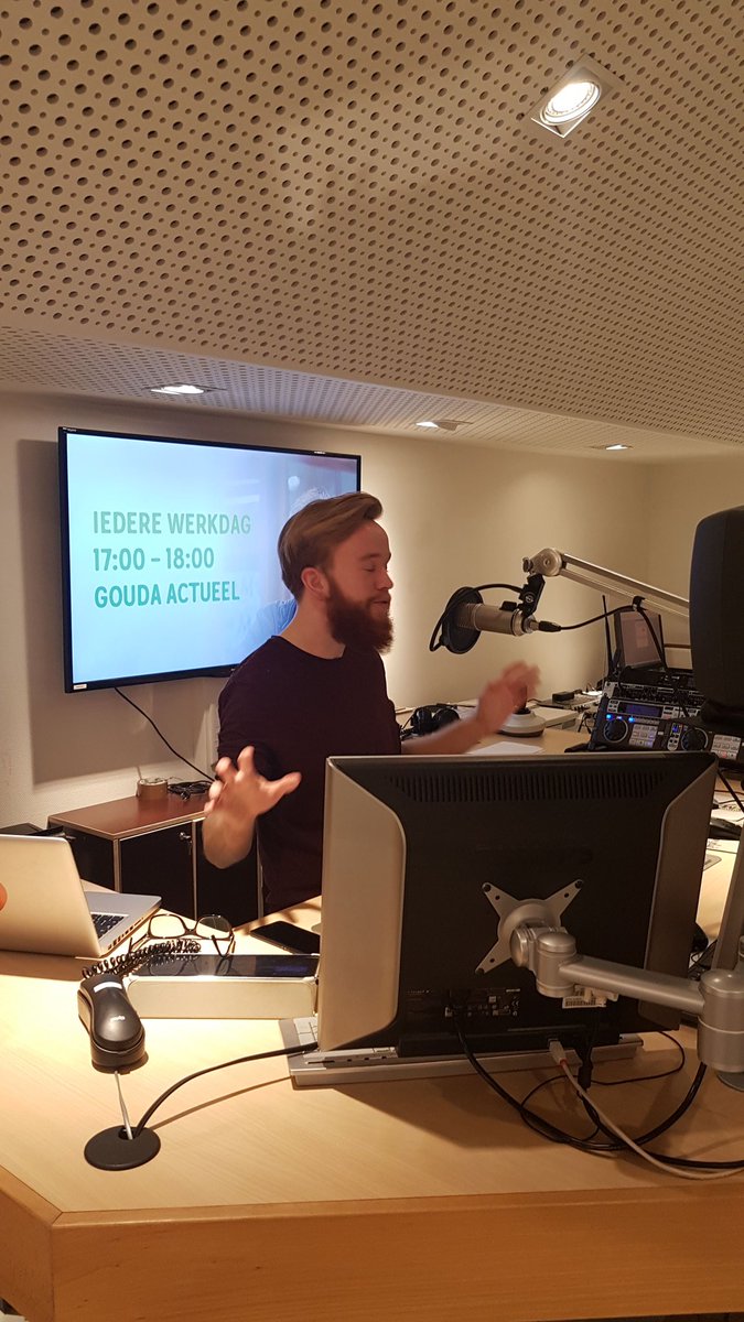 Hij is er klaar voor onze nieuwe DJ Bob van Eisden. Succes met de show!