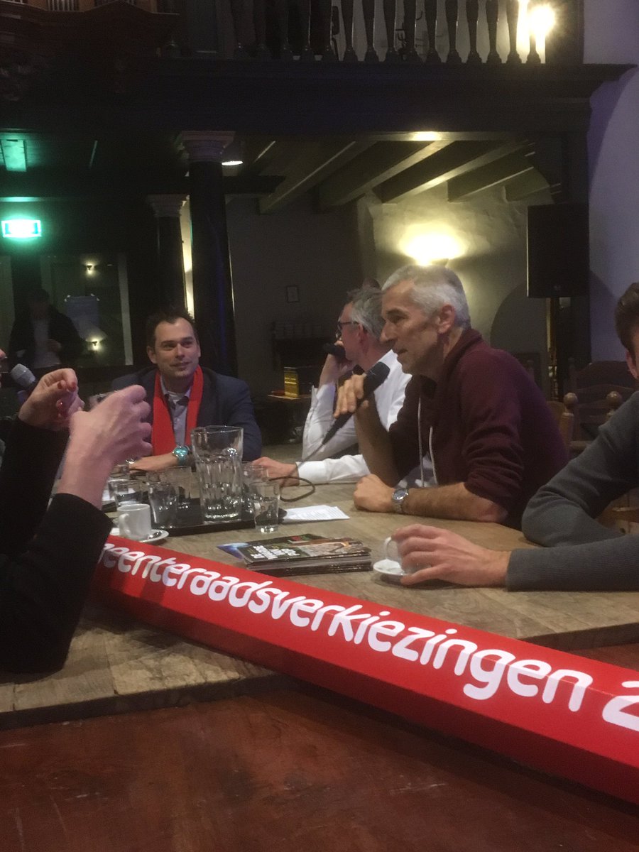 MNVDP's tweet image. En @RadioMeppel is nu los vanuit de Grote Kerk in @GemeenteMeppel. Opening van #meppelernachtvandepopmuziek door dominee Siebe Sytsma.