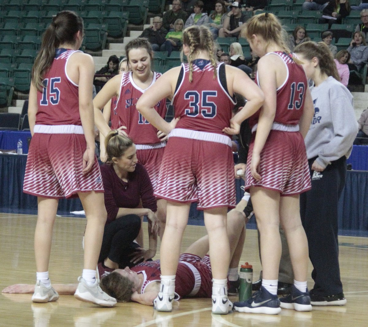 ChrisDuderstadt's tweet photo. The St. James girls basketball team showed its support for one of head coach Samantha Paradise's biggest fans in its loss to Liberal in the 5A state tournament. https://t.co/biAuxTp4EW https://t.co/S42pqH3GAi
