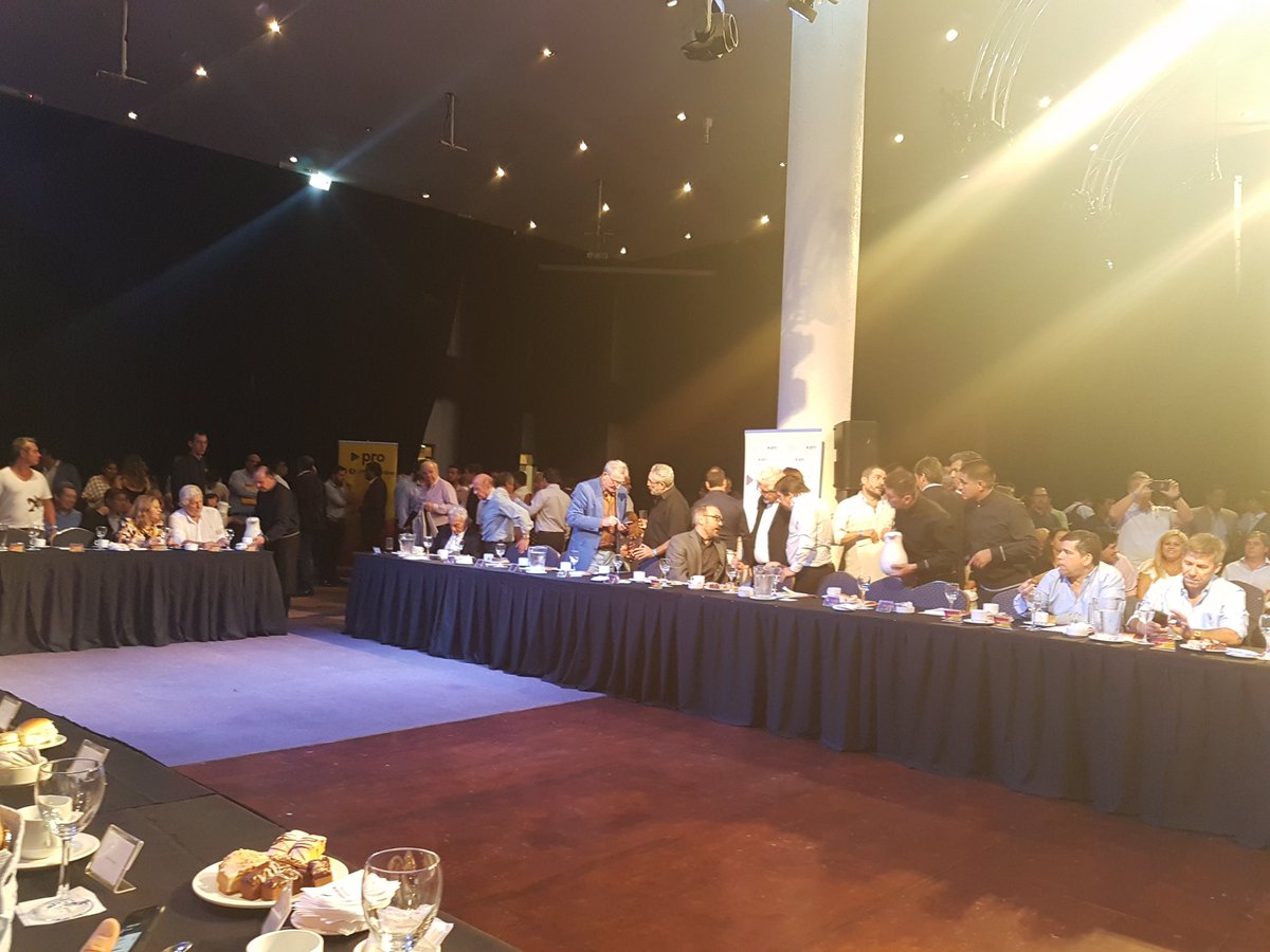 DLaudonio's tweet photo. Nueva reunion Consejo Nacional @proargentina representando a @Pro_Chubut junto a @NachoTorresCH @cordoba_nani @leandrochubut @IngDSuli @Carlosaclarke @zuli @LeandroFurque https://t.co/ytcD3fM1uL