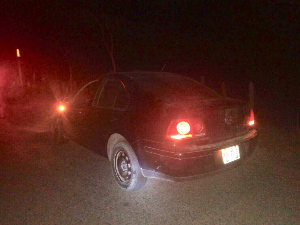 Elementos de la Policía Municipal, detuvieron a Fabián “N”, quien conducía un vehículo Jetta clásico color negro con placas de circulación de Yucatán,     con reporte de robo mismo que fue recuperado.