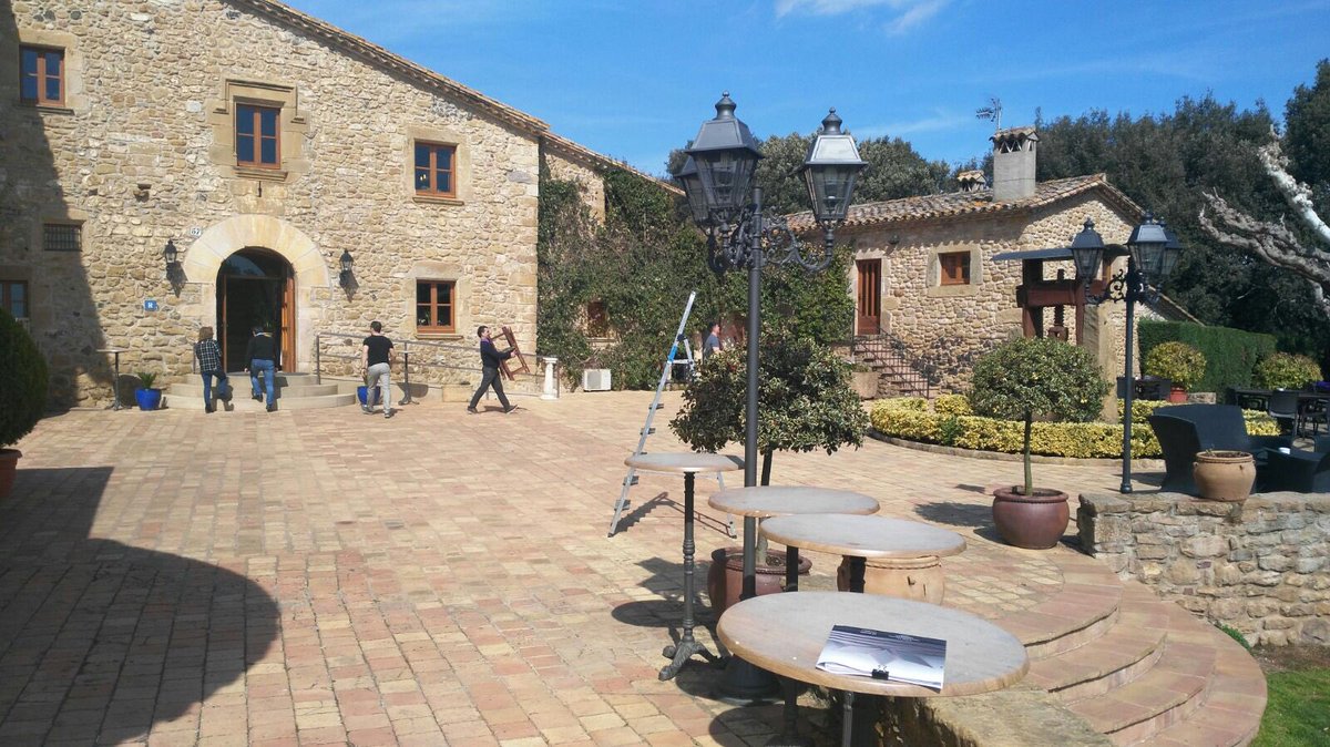 peichmarina's tweet photo. Preparatius per dilluns #airesdevi #CanTosca #alregi #alregimoment #granequip 💪🏻💪🏻🤪 https://t.co/ysZa0NCu7u