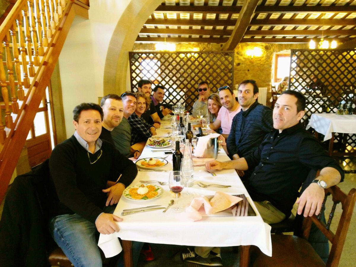 peichmarina's tweet photo. Preparatius per dilluns #airesdevi #CanTosca #alregi #alregimoment #granequip 💪🏻💪🏻🤪 https://t.co/ysZa0NCu7u