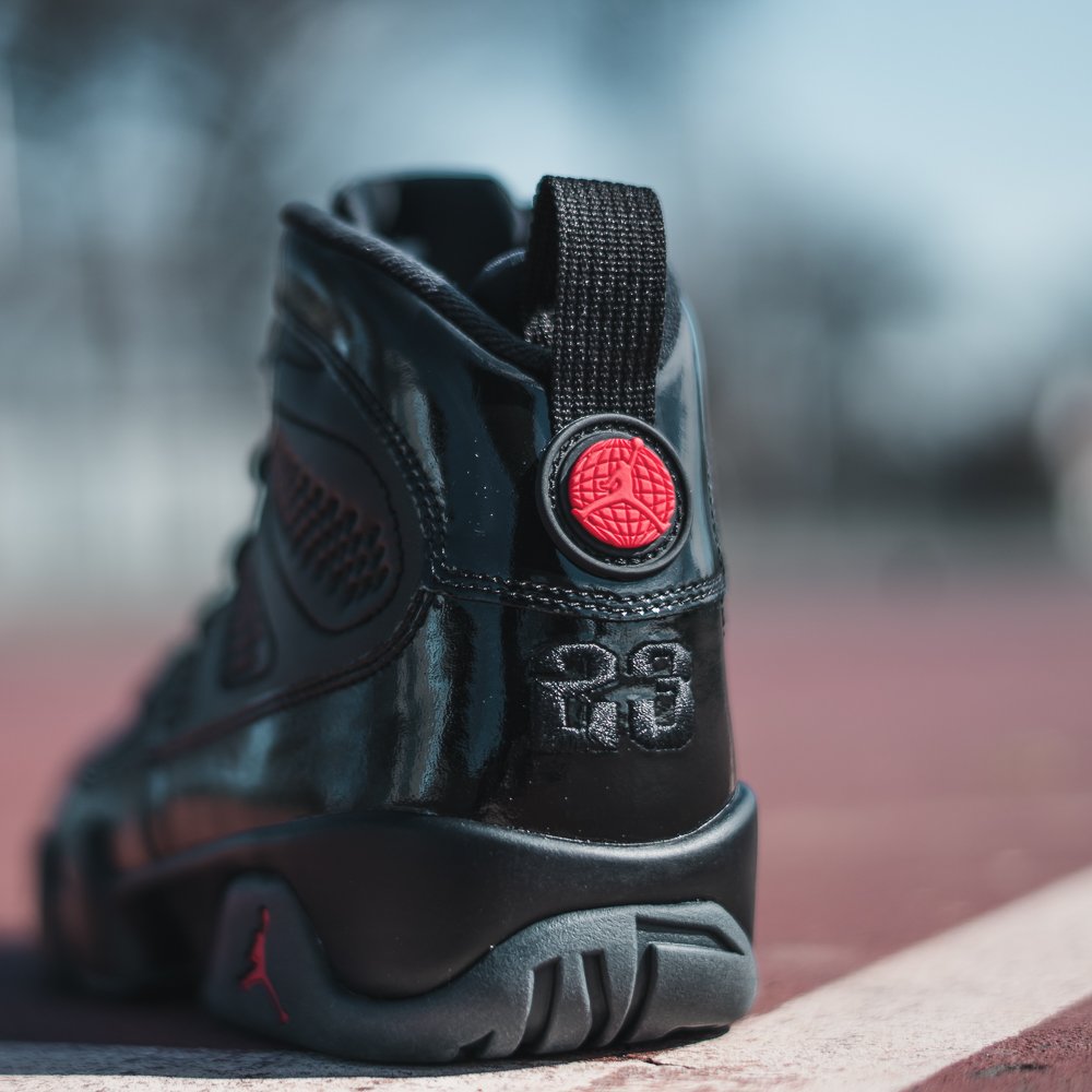 snipes_usa's tweet photo. B R E D I X
Jordan Air Jordan IX
Available online & in all stores SAT 3/10.
#Bred #AJ9 #AJIX
https://t.co/R2Nogtm8sS https://t.co/E2ytTQWVCc