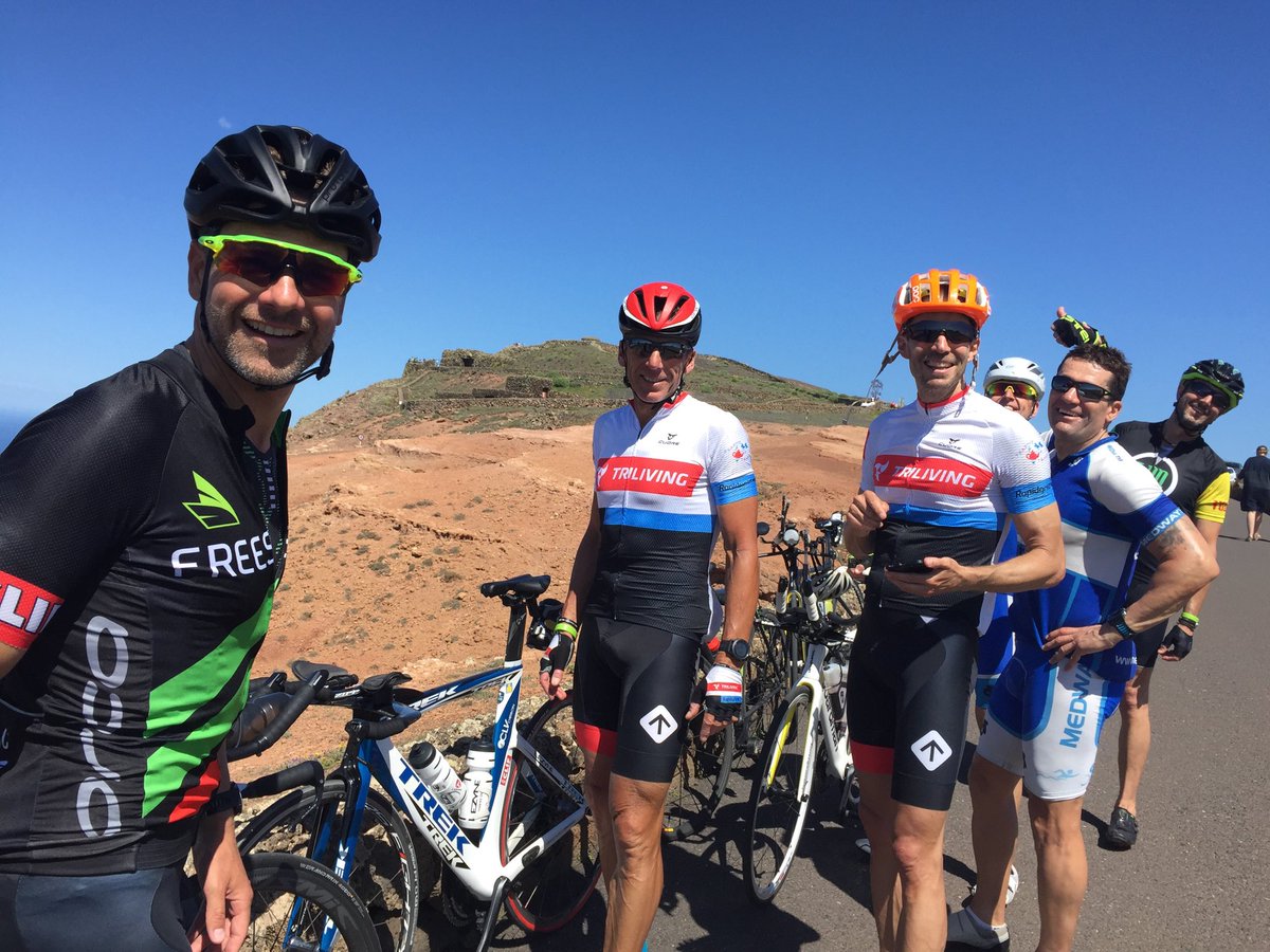 ali_rowatt's tweet photo. Happy to be back on the bike and back in the sunshine. Thanks to these guys we managed 200k today 💪🏼🚲😎 https://t.co/UJjplAG8cV