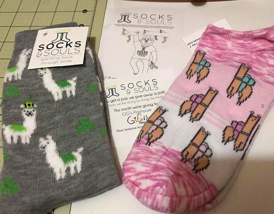 SocksAndSouls's tweet photo. We love when our customers appreciate our fast service: Thanks @waggishartroom for posting and letting us know your Llama socks arrived the very next day after they shipped out! #socks #llama #llamasocks #SocksandSouls #fastservice #shipping #animalsocks #sockcollector #llamalove https://t.co/uR3oEFjEd4