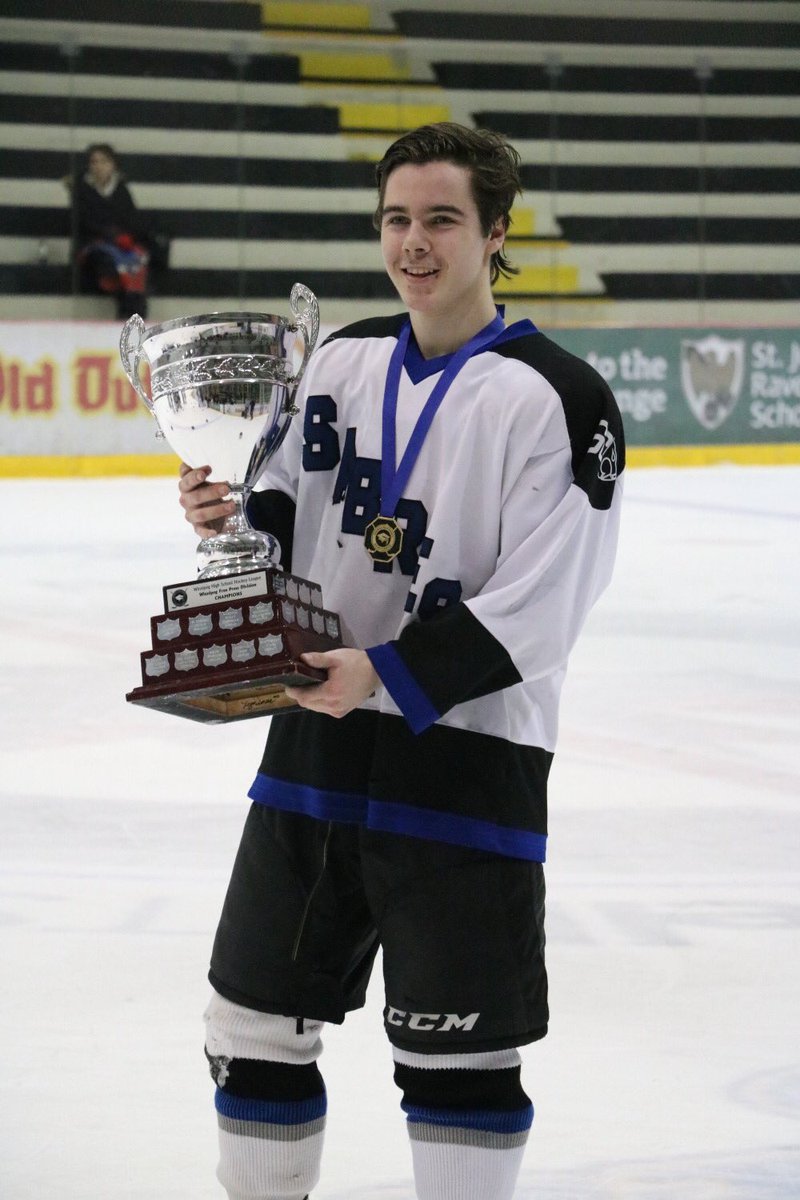 Congrats to Sanford Sabres boys high school hockey team and <a href="/Jederb4/">Jed Erb</a> what a great way to finish off your high school hockey career! #CHAMPIONS!