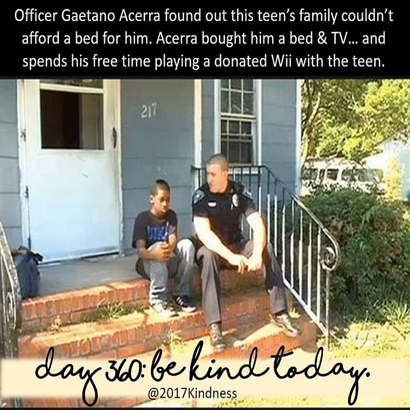 2017kindness's tweet photo. DAY 360: Be kind today #FridayFeeling #FridayMorning #MakeAmericaKindAgain #HeroActs https://t.co/XldfNrKsIM