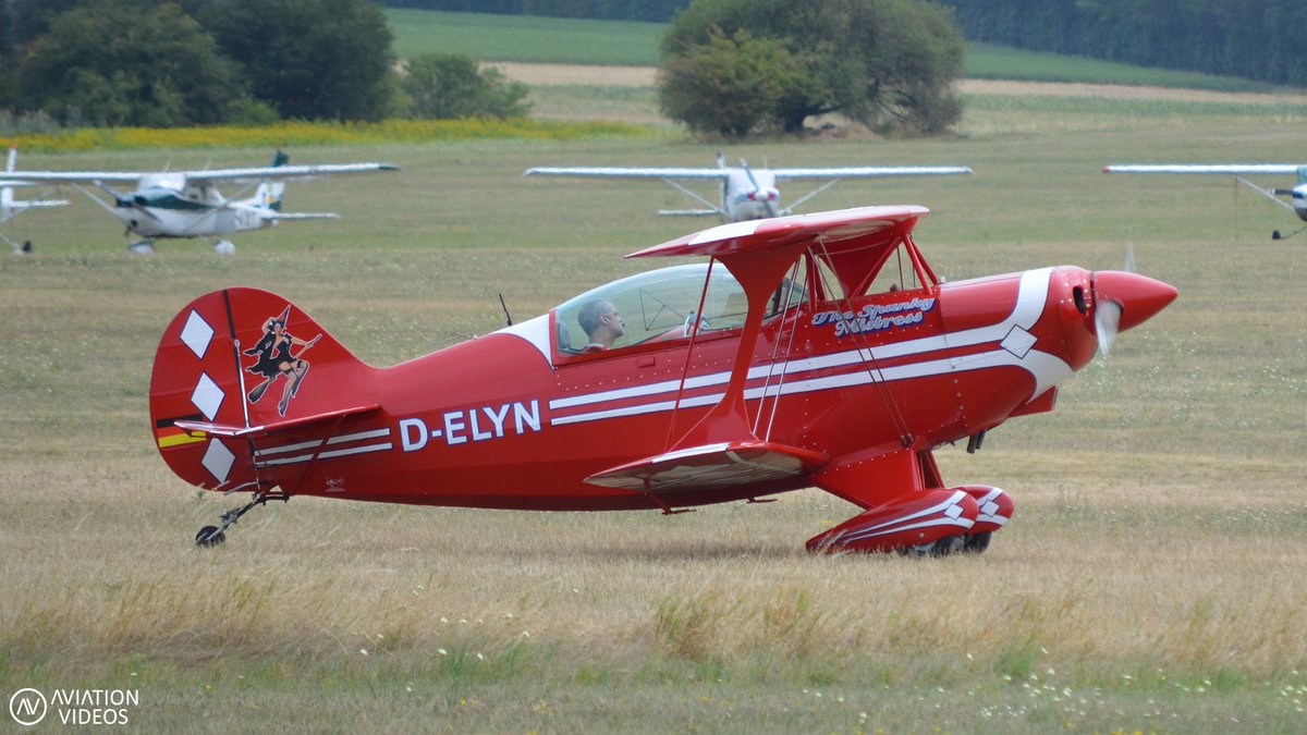 aviation_graz's tweet photo. the spunky mistress
➡ private
✈ Pitts S-2A Special D-ELYN
🌍 Airfield Spitzerberg | LOAS
.
#loas #spitzerberg #flugplatzspitzerberg
.
#pitts #special #flugsportzentrum #airfest #avgeek #aviation #planerd #airportclubgraz #planespotters #spotting #flugzeug #austria https://t.co/vosM8WoDHc