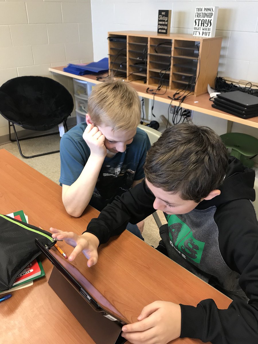 LWajer's tweet photo. Making iMovie trailers today. Can’t wait to watch them on Monday #arrowway https://t.co/gh8WdOKGp1