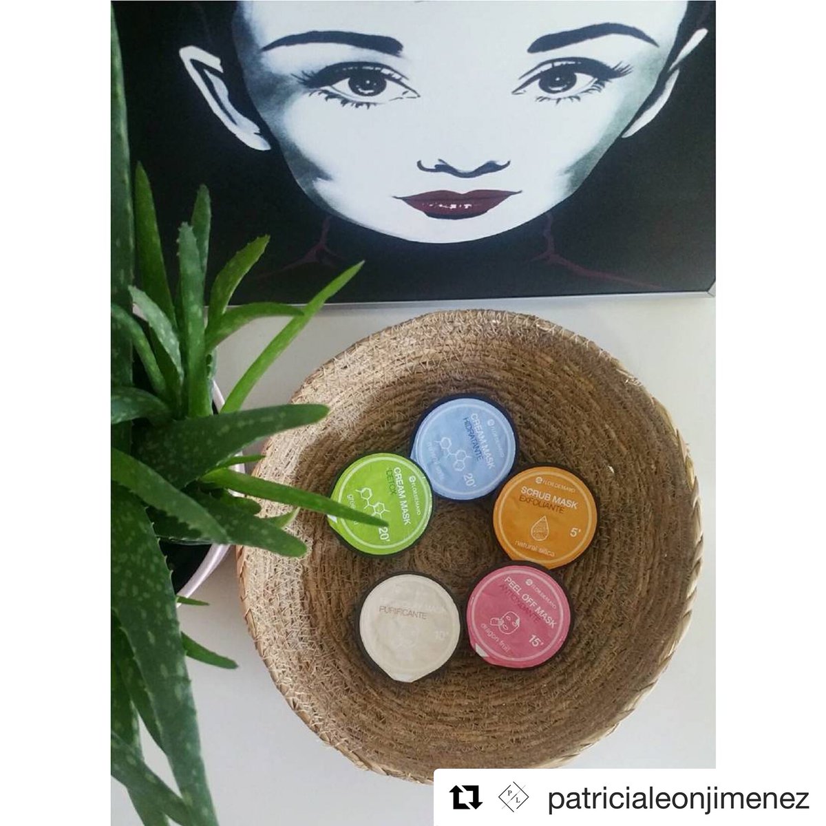 FlordeMayo_es's tweet photo. ¿Habéis probado nuestras mascarillas faciales? Hay una para cada necesidad.
Nos lo cuenta @patricialeonjimenez:
Oye, y que monas quedan todas juntas, los colores son tan bonitos.
Son mascarillas faciales de @flordemayoes. 😍
Tengo la piel con cambios y necesita un cuidado extra https://t.co/nsE1Yry8eH
