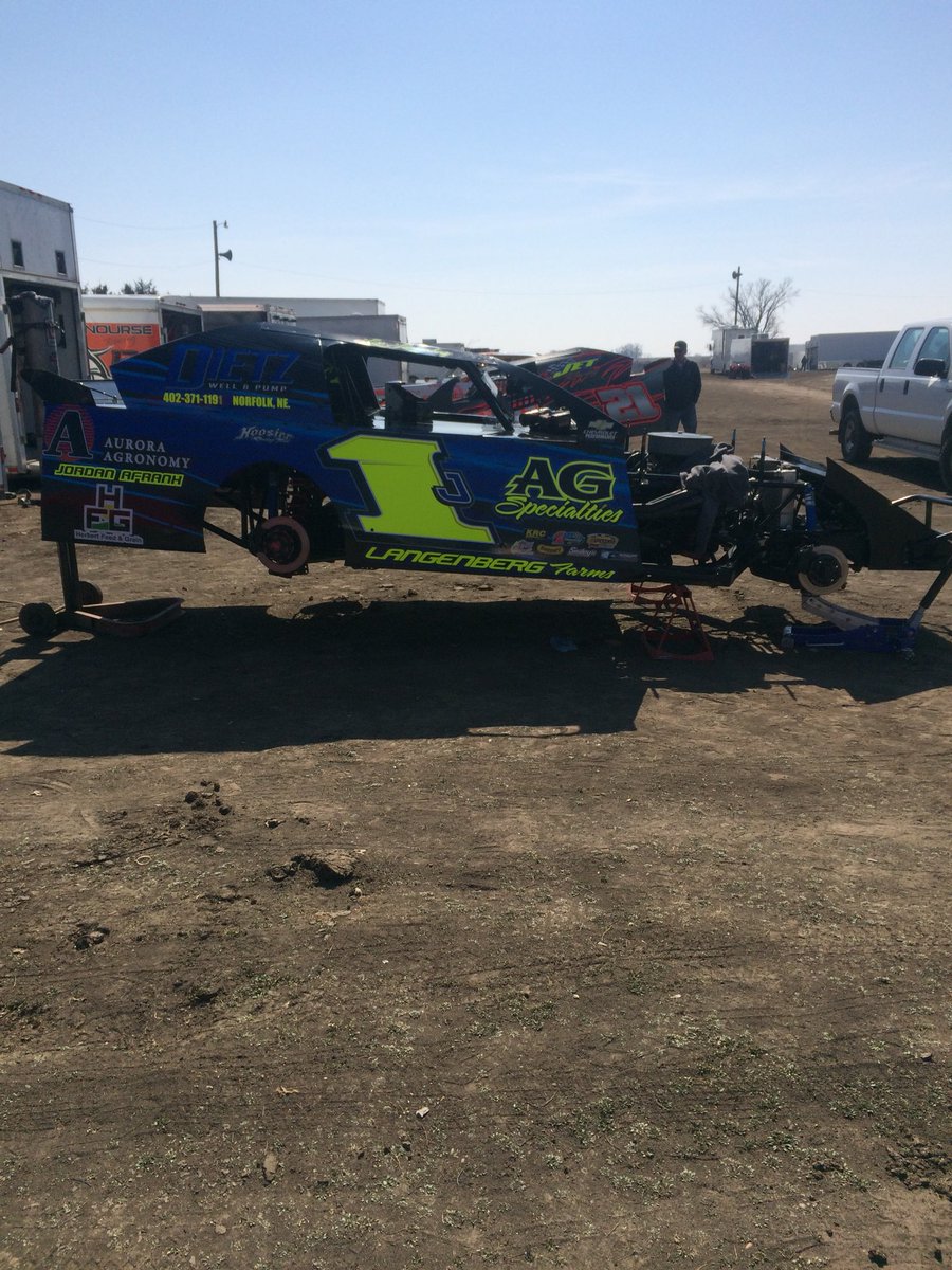 RACEDAY!!                     Beatrice #springnats18