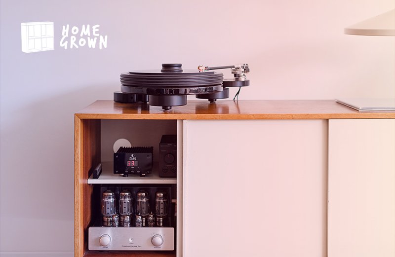 TheVinylFactory's tweet photo. Home Grown: The architect whose set-up looks as good as it sounds https://t.co/Qq3IINK38J https://t.co/Ost7tRyYEL