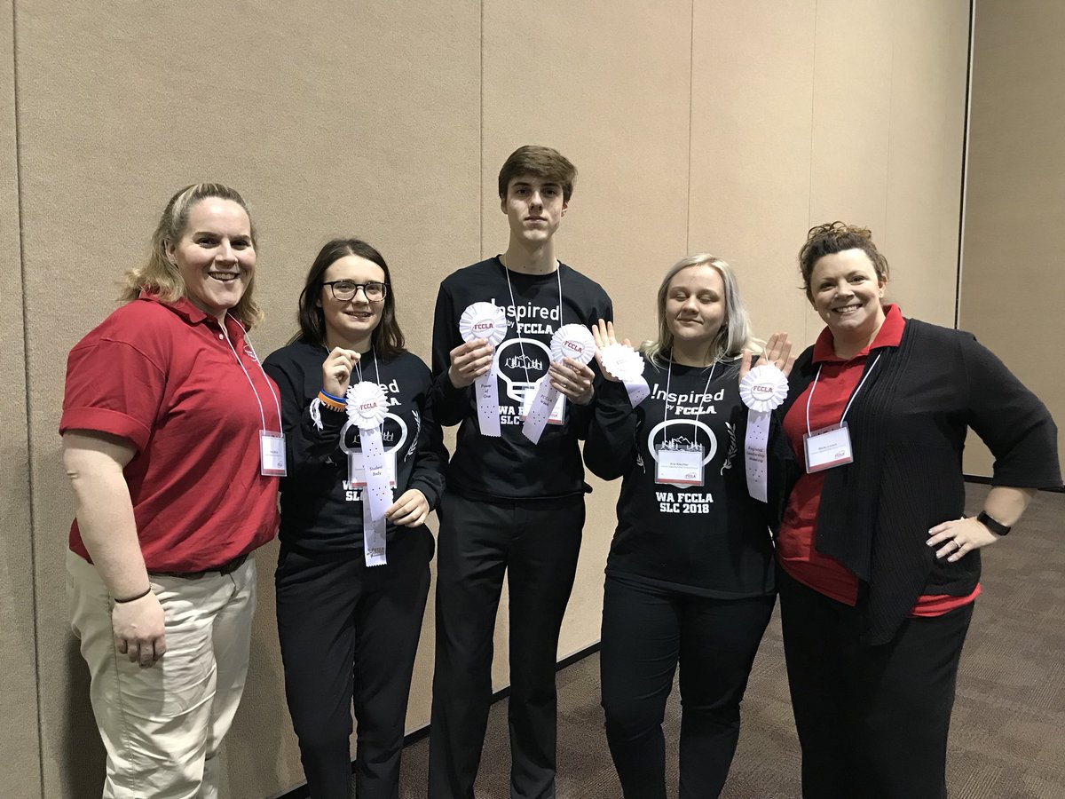 hwhite_gk's tweet photo. Wrapping up a great week at FCCLA state conference. There have been some ups and downs but they were all over come for good times. Can’t wait until next year. #BethelCTE #IamCTE #Statefccla-Wa https://t.co/WQ4ZfPelBX