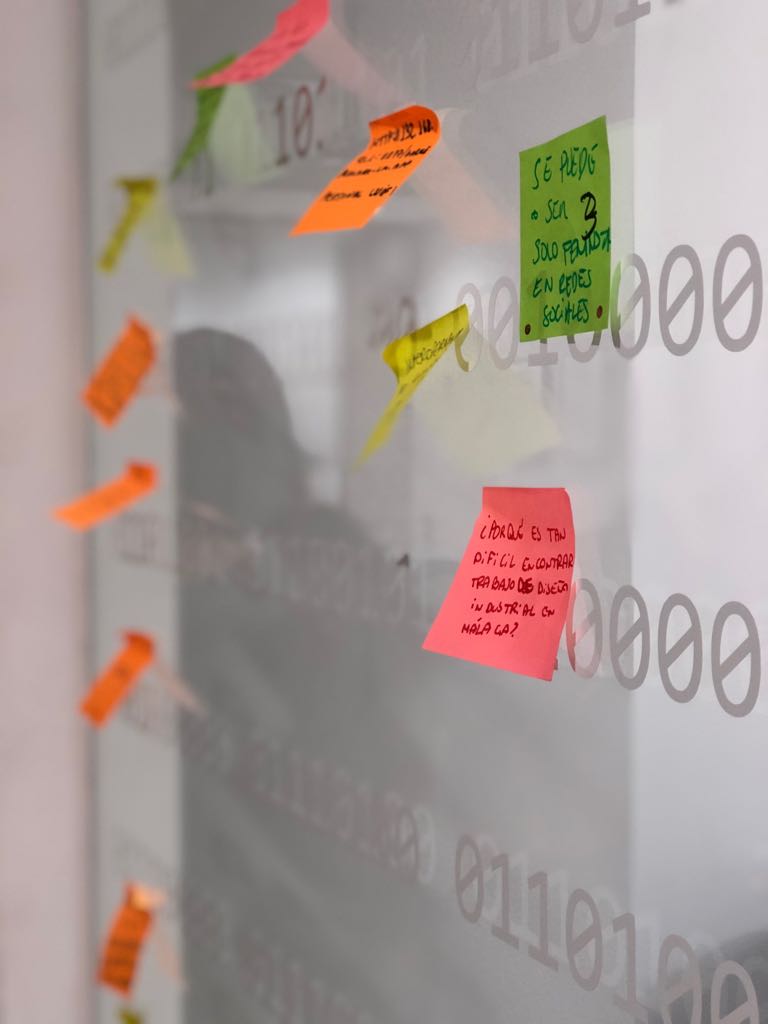 CodeSpaceAcade's tweet photo. Y para terminar la semana... We Create Technology 2.0 con @geekandtechgirl y @yeswetech_ en @CodeSpaceAcade #MujeresTech #CodespaceMeetup #FelizViernes #Tecnología #Malaga https://t.co/ASMngQmABI