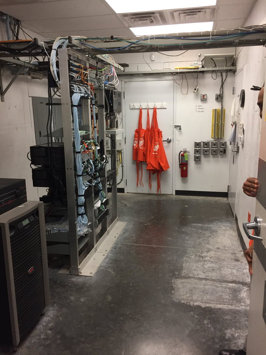 3915 SW Tulsa set the bar high on computer room standards!  Great job @blake_lyons05 <a href="/LennyGaspari/">Lenny Gaspari</a> <a href="/Shannondepot/">Shannon Standefer</a> <a href="/BeauTrammel/">Beau Trammel</a>