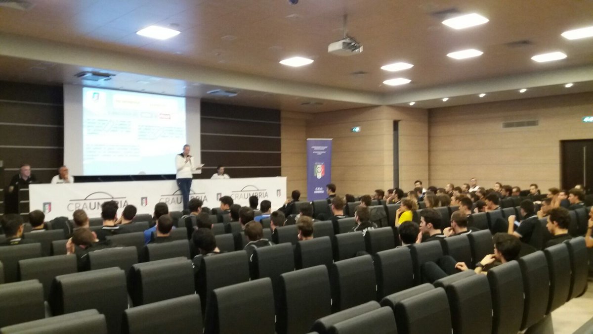AIA_it's tweet photo. In corso a #Perugia il #raduno degli #arbitri di #Eccellenza #Promozione #Prima #Seconda categoria del @CRAUMBRIA https://t.co/xBTjV4eXlw