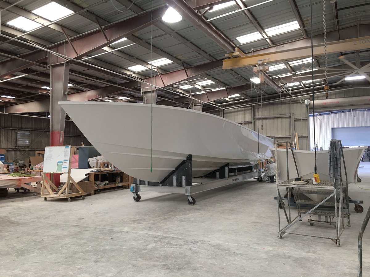 JupiterMarine's tweet photo. #FactoryTourFriday! Back at it again, showing off the Jupiter 43’ SF, just pulled from the mold, and that hull is looking sharp!
Come down and see for yourself, contact our sales team at sales@jupiermairne.com or visit our website to schedule your factory tour!
#JupiterBoats https://t.co/g8awBhPE4S