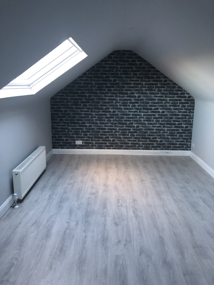 AlisonBlayney's tweet photo. @Dreams_Beds 9 weeks later I’m still waiting on mine. Less time tweeting more time making beds mite be a better idea. Will be round for a refund tomorrow put the kettle on https://t.co/wjFXPfM8mN