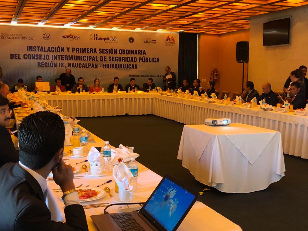 cemecaedomex's tweet photo. Personal de la Subdirección Tlalnepantla acude a la Instalación y 1° Sesión Ordinaria del Consejo Intermunicipal de Seguridad Pública Región IX Naucalpan- Huixquilucan; refrendando la colaboración con instituciones de Seg. Pública para la supervisión de medidas y condicionantes https://t.co/fhw61RhtV6
