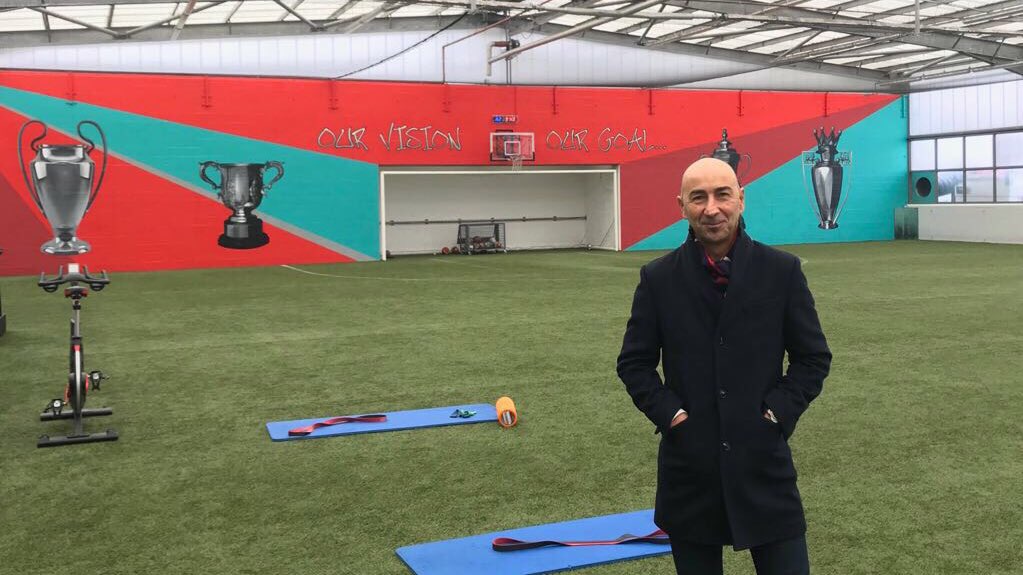 PakoAyestaran's tweet photo. Several years have passed and some things have changed but Melwood still feels like home. I spent many hours here and made great memories and friends. A really special visit. #YNWA https://t.co/ZEdwXmx37G