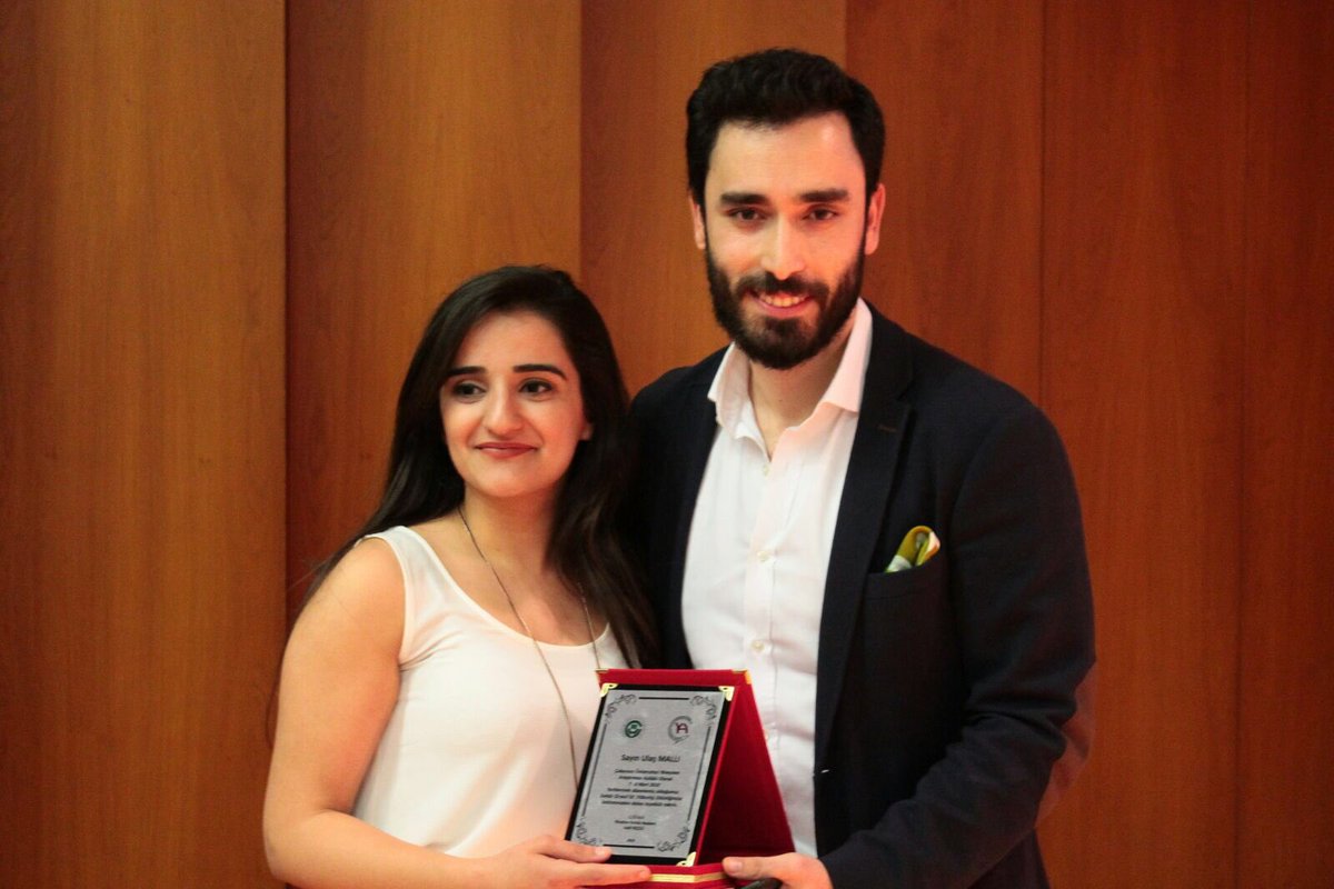 cu_emot_01's tweet photo. SEKTÖR ZİRVESİ’18 etkinliğimizin 2. gününü de tamamladık. Bu güzel etkinlikte bizlerle beraber olan konuşmacılarımıza, katılımcı arkadaşlarımıza ve değerli ekibimize çok teşekkür ederiz. 😊

SZ1 ∞ https://t.co/h5Bq6LTbIs
