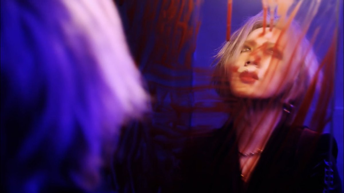 Rukidaddy's tweet photo. FALLING

#theGazettE
#ガゼット
 #Ruki
#ルキ https://t.co/nQfccwg1gr
