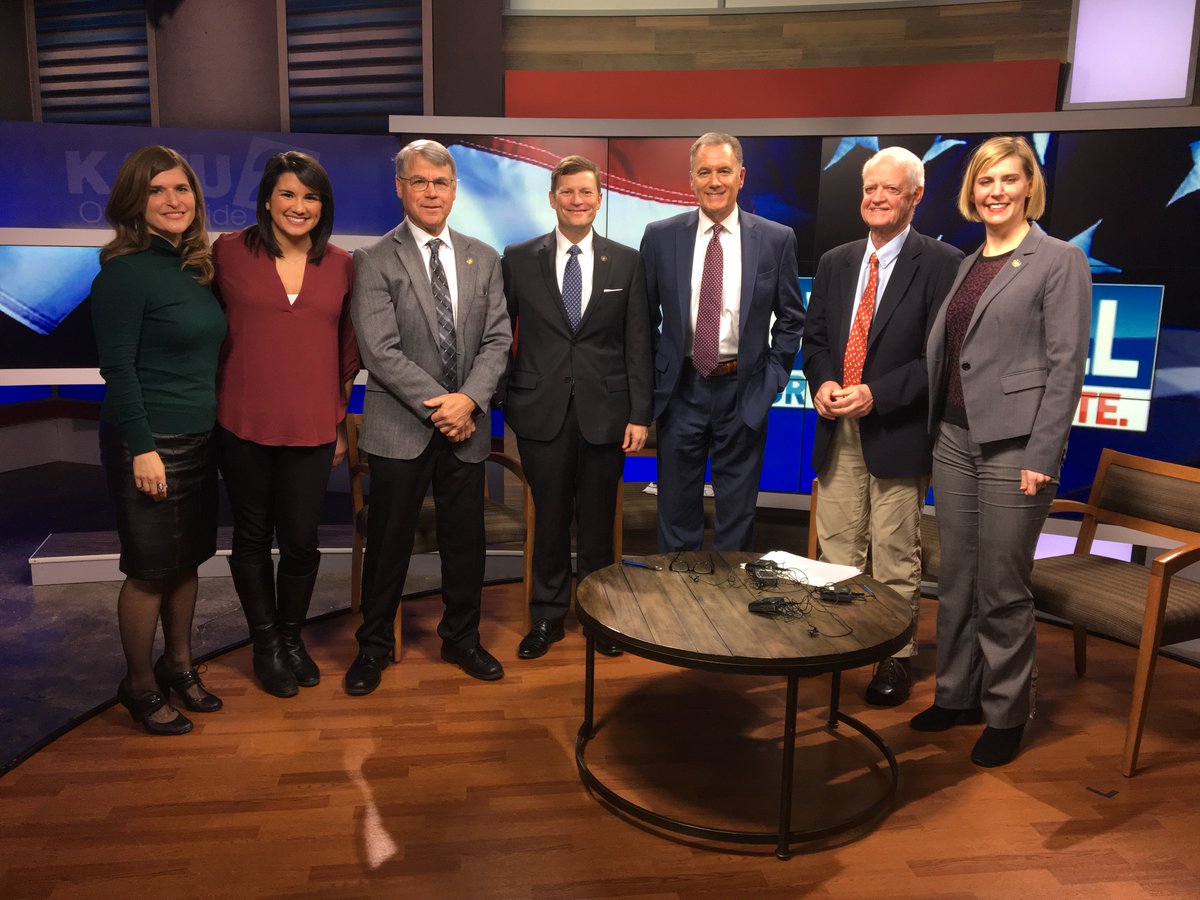 Watch @ORCapitalBureau and <a href="/katusteve/">Steve Dunn</a> interview Oregon lawmakers about the legislative session. Highlights will be on"Your Voice Your Vote" on <a href="/KATUNews/">KATU News</a> at 9 a.m. Sunday or online here #LiveonK2 #orleg #orpol
katu.com/news/politics/…