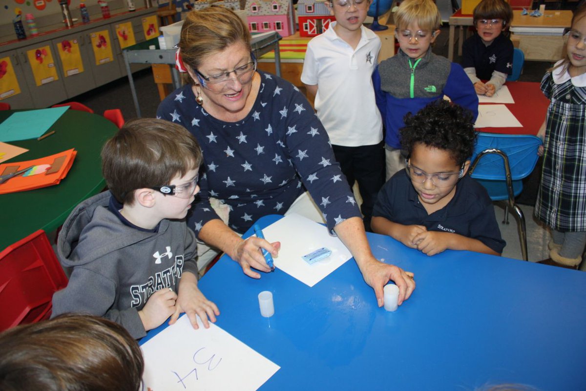 stratfordeagles's tweet photo. Even our young Eagles love Science! Happy Friday from Stratford Academy! #itsnevertooearlyforexcellence #stratfordscience #stratfordpreschool #comeseethefacesbehindthenumbers https://t.co/ctNnhSoQaz