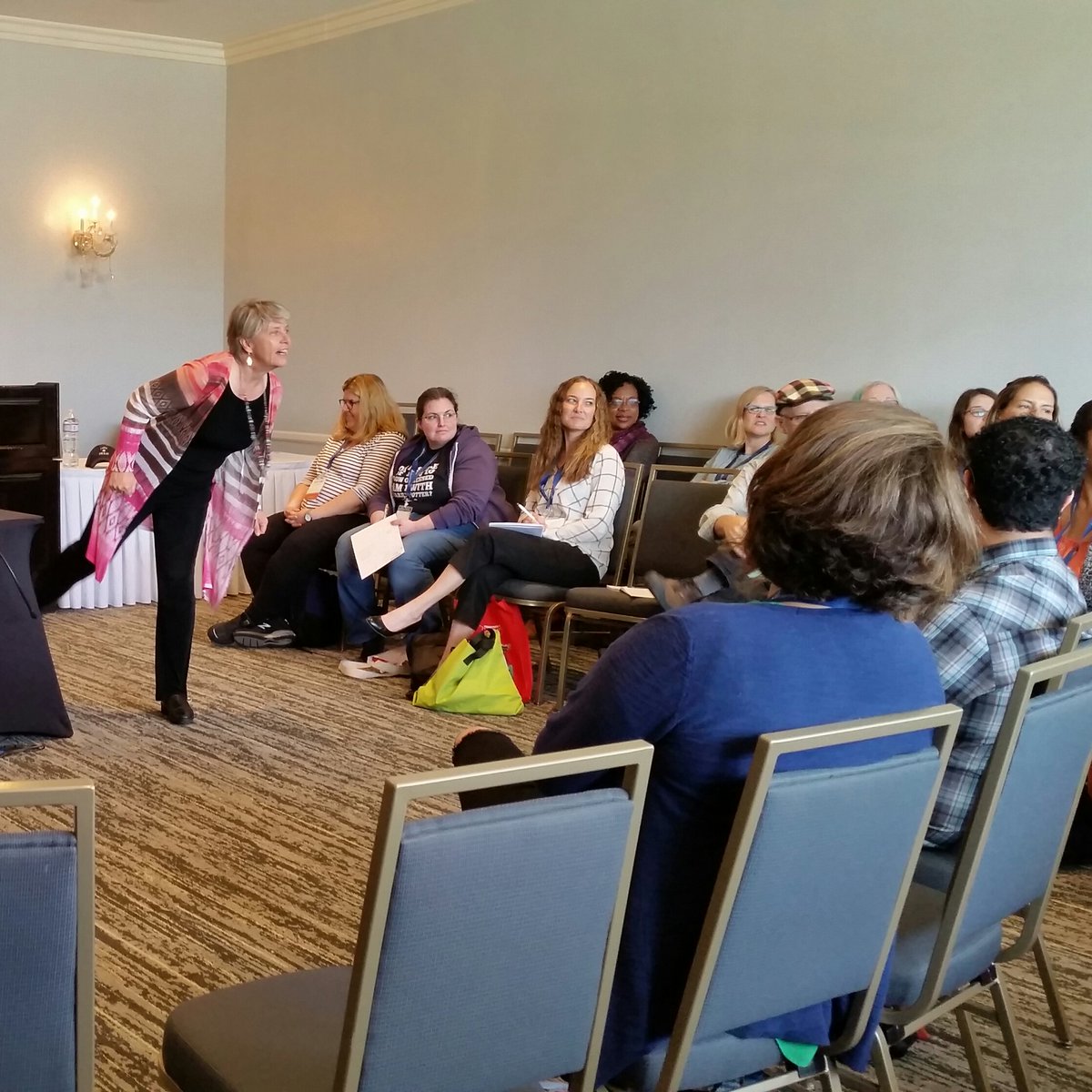 jugalde_ugalde's tweet photo. #cate18 #marthabarnette https://t.co/2FeTOHwAtV